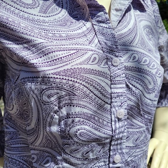 Style & Co Petite: Purple Paisley 3/4 Sleeve, Deep-Cut Button-Down Top, Size 8P - Picture 2 of 16